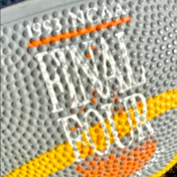 RARE 1993 VINTAGE NCAA FINAL FOUR | New Orleans Rawlings Collectors Basketball - Picture 4 of 7